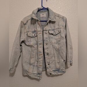 Zara Distressed Light Wash Denim Jean Jacket Size 10